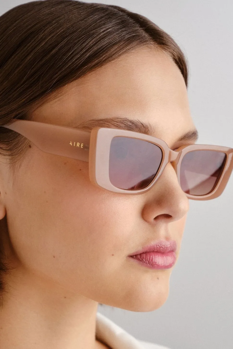 Sunglasses^AIRE Novae Sunglasses - Caramel