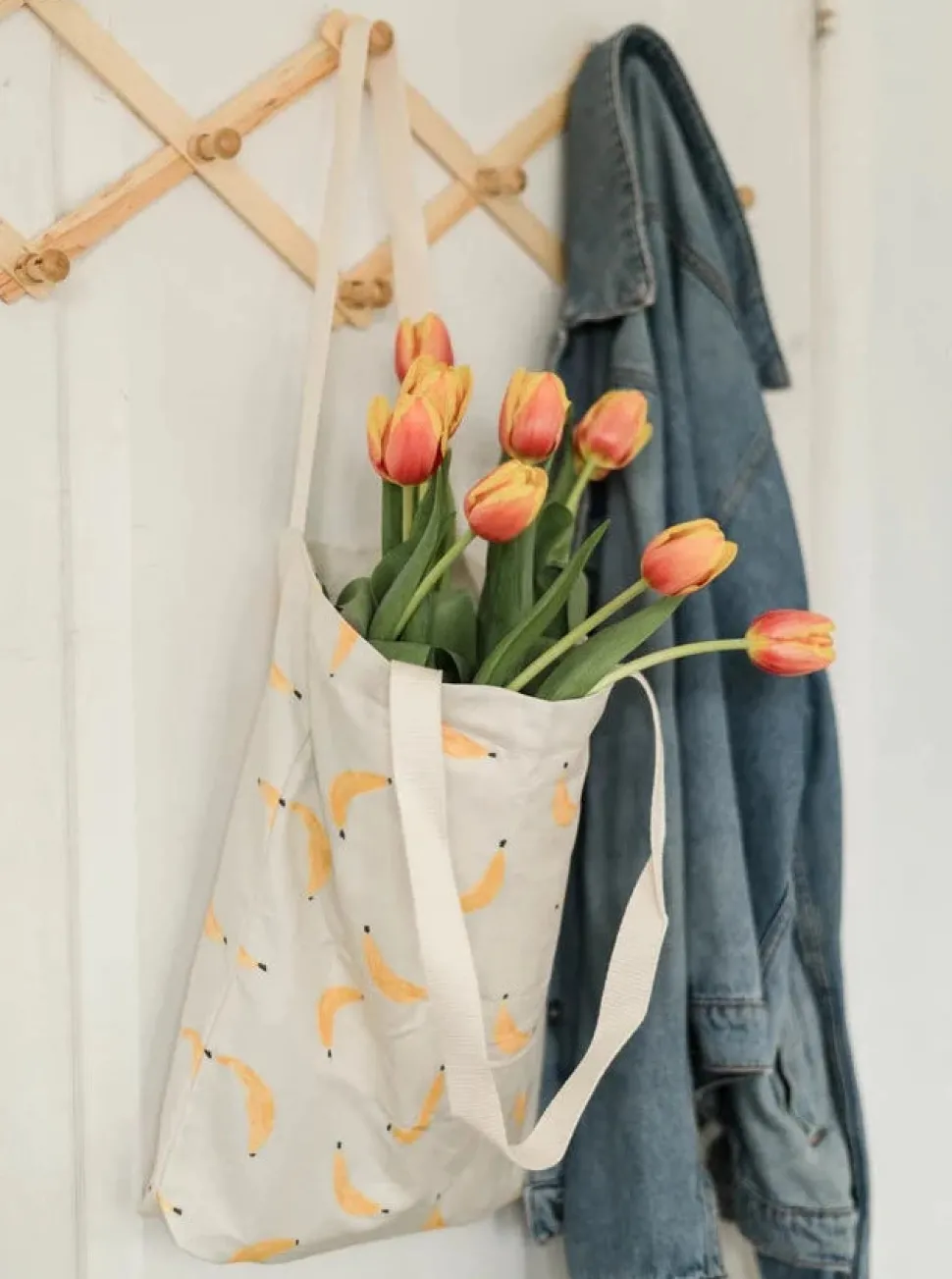 Reusable Bags + Tote Bags^FREON COLLECTIVE GIBOU Waffle Scrunchie - Strawberry